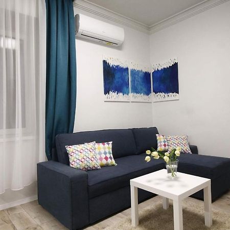 Appartamento Viktoria Studioapartman Győr Esterno foto